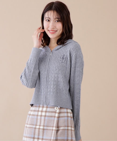 JILL by JILL STUART UV加工ロゴ刺しゅうニットパーカー 楽天市場】【SALE／50%OFF】ロゴスカーフニットパーカー JILL by