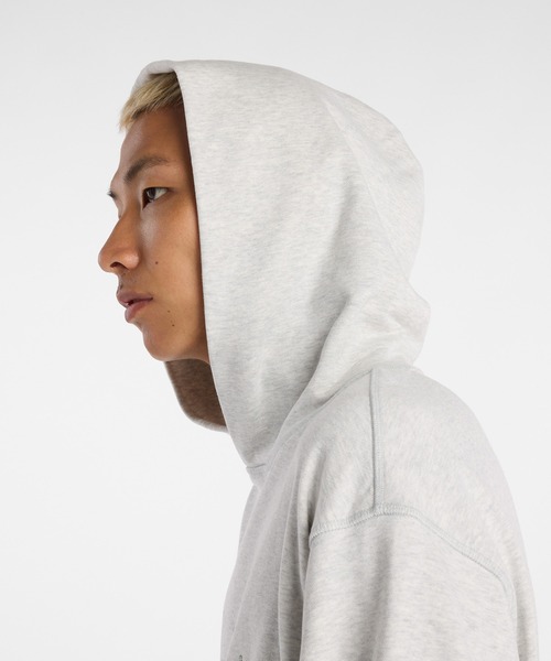 new balance ニューバランス パーカー グレー サイズ4 新品 New Balance（ニューバランス） パーカー Athletics シグネチャー