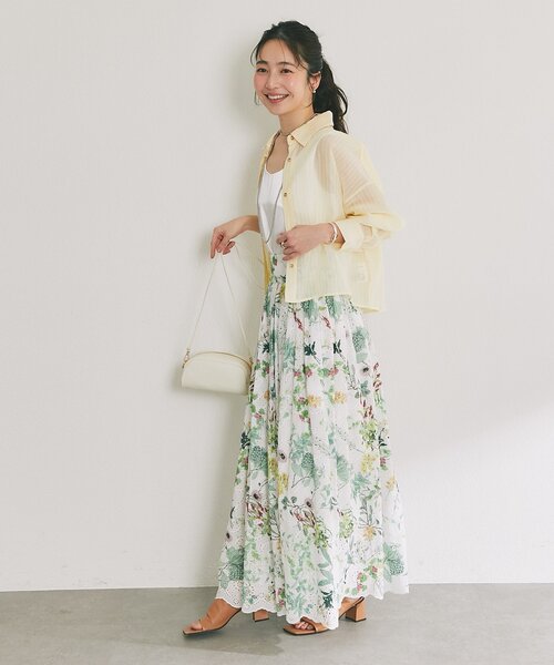 【美品】エンブロイダリーフラワープリントスカート ラブティックボンボン La boutique Bonbon（ラブティックボンボン） スカート エンブロイ