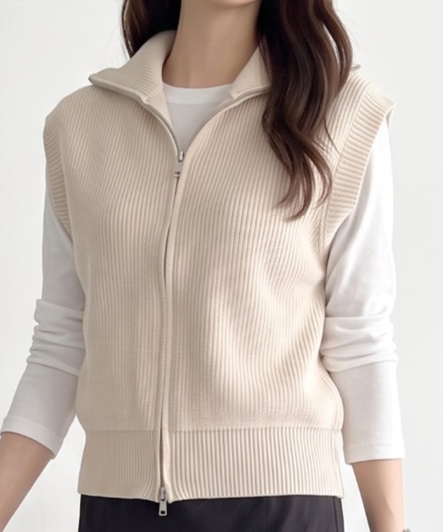 Lallia ジップアップベスト　ジレ Lallia ジップアップベスト ジレ Lallia ジップアップベスト ジレ