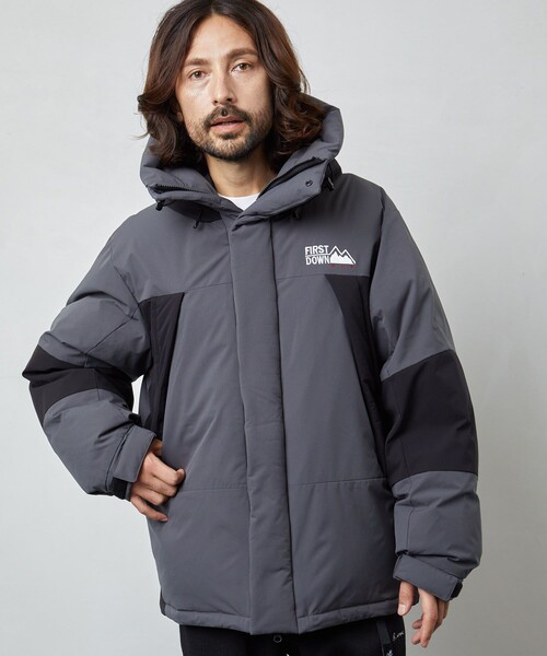 ファーストダウン　ダウンジャケット　アウター　肉厚　グレー　Mサイズ FIRST DOWN（ファーストダウン） ダウンジャケット SMALL グレー