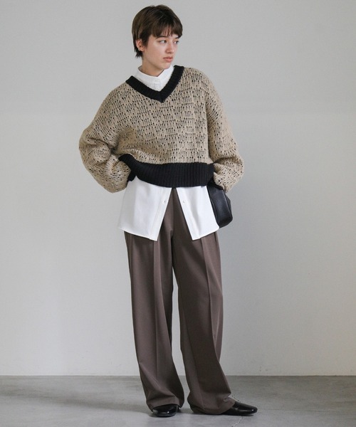 【新品未使用】エポカ　アイボリー Vネック ニット 半袖 EPOCA 40 Vネック カットソー 半袖 ニット セーター アイボリー - メルカリ