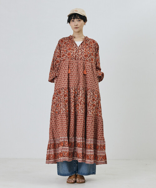 Freada(フリーダ) ワンピース インドフラワープリント4段ティアード Freada(フリーダ) ワンピース インドフラワープリント4段ティアード
