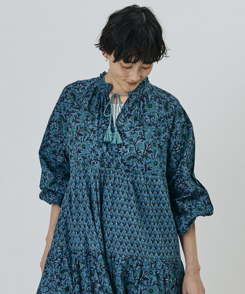 Freada(フリーダ) ワンピース インドフラワープリント4段ティアード Freada(フリーダ) ワンピース インドフラワープリント4段ティアード