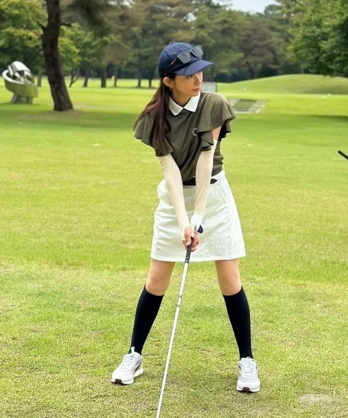 UNDOVE ゴルフ UNDOVEgolf「三枝こころコラボ」袖フリルプルオーバー