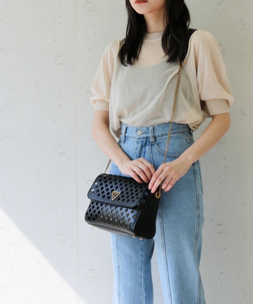 GUESS（ゲス） ショルダーバッグ バッグ CUT OUT フェイクレザー