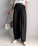 ワイドパンツ パンツ 上品なカーブラインで魅了...の詳細画像1