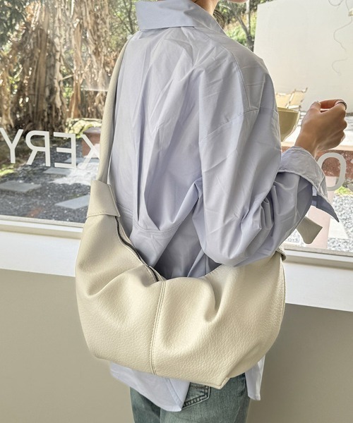 sandyfeet SALTY Essence ショルダーバッグ【美品】 sandyfeet SALTY Essence ショルダーバック