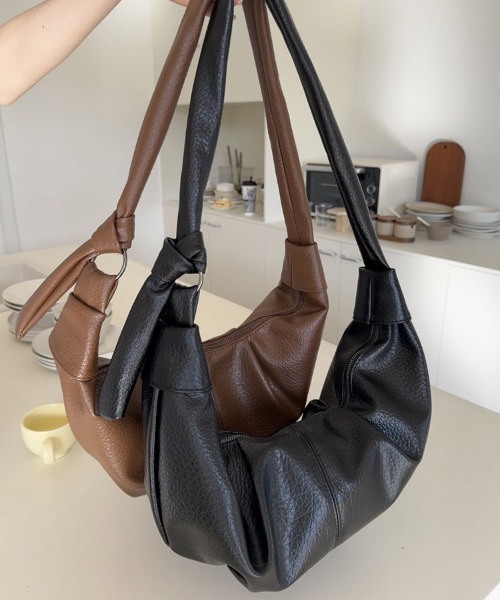 【PARFOIS】フェイクレザー ショルダーバッグ PARFOIS】フェイクレザー ショルダーバッグ (PARFOIS/ショルダー