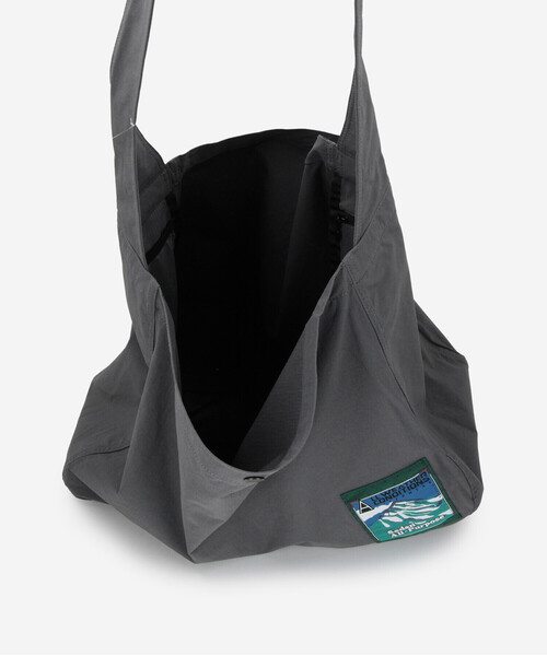 SEDAN ALL-PURPOSE TECH SHOULDER BAG 美品 TECH SHOULDER BAG - SEDAN ALL-PURPOSE - | insta