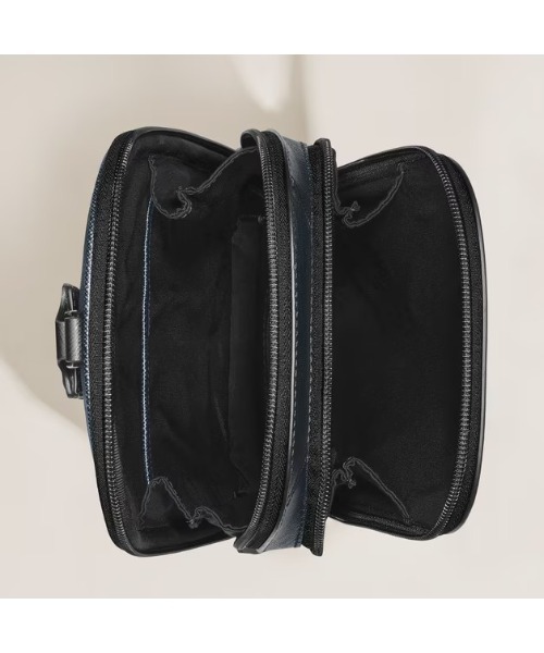 人気✨MONTBLANC モンブラン ボディーバッグ　レザー　ナイロン　ブラック MONTBLANC（モンブラン） ウエストポーチ ミディアム オン ボディ