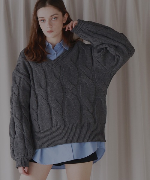 (お値下げ中)グレー ケーブルニット オーバーサイズセーター Lサイズ相当 Mili affinity ニット セーター ケーブルオーバーVネックニット