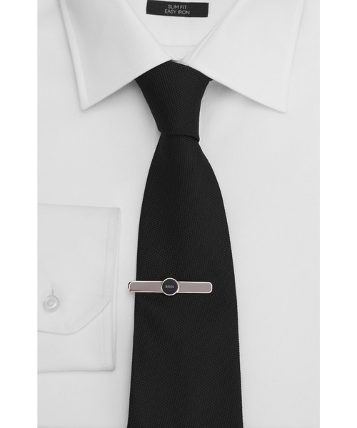 BOSS（HUGO BOSS） ネクタイピン ブラス ラウンドロゴ ディテール