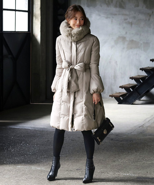 未使用級♡ルイルエブティック フォックスファースリーブコンシャスダウンコート RUIRUE BOUTIQUE（ルイルエブティック） ダウンコート ダウン