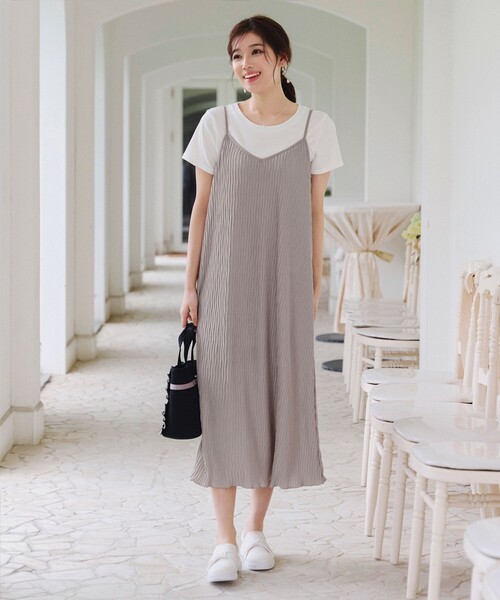 Tiaclasse セットアップ 変形プリーツキャミワンピース＆Tシャツ