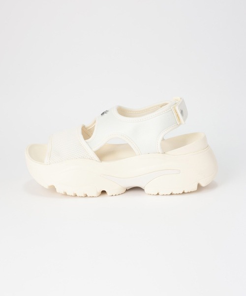 すぐ届く【adidas】Ozgaia Sandals 軽量クッション アディダス オズガイア サンダル / Ozgaia Sandals - ホワイト