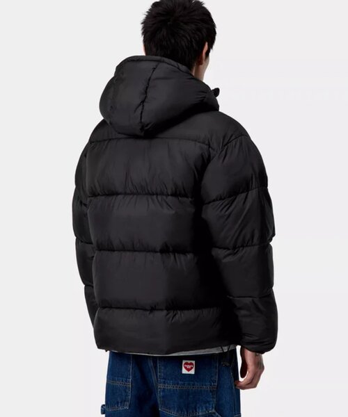 carhartt ブラックダウンジャケット Carhartt WIP（カーハートワークインプログレス） ダウンジャケット