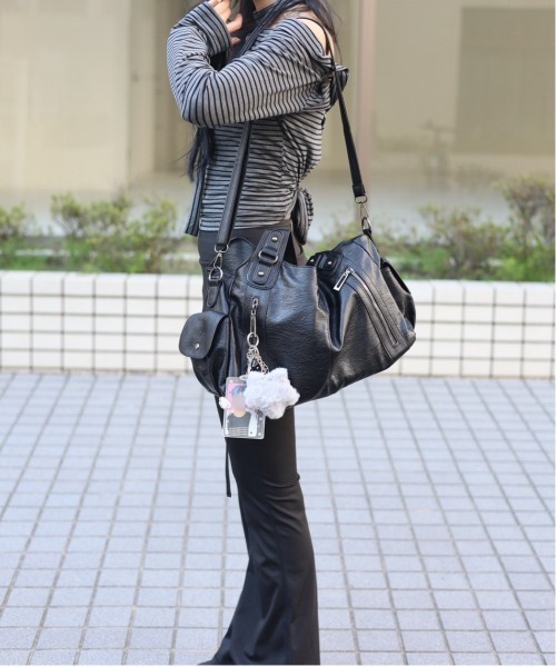 ショルダーバッグ バッグ 「多収納」ソフトレザー調 2WAYショルダー