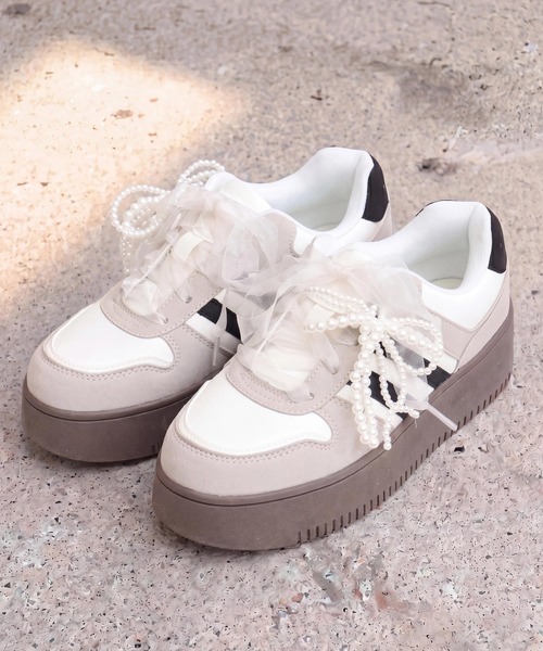 ANAP GiRL（アナップガール） スニーカー リボンチャーム付 ライン