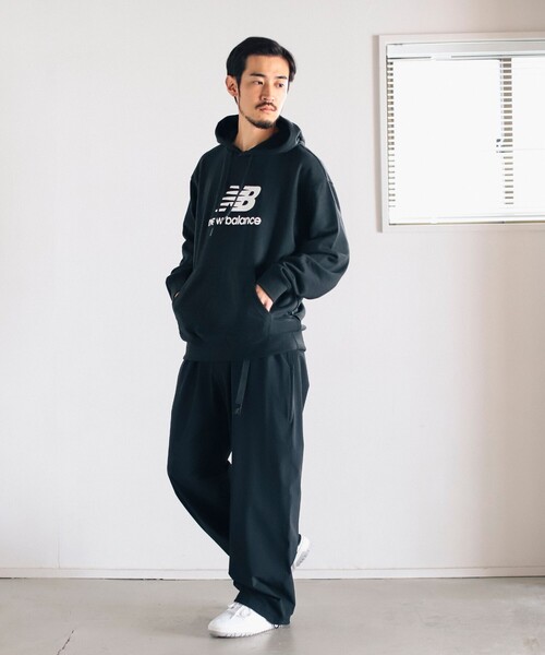 新品！未使用　タグ付　new balance フードパーカー　ホワイト/ブラック 楽天市場】＼スーパーSALE！空前の大処分！／ ニューバランス