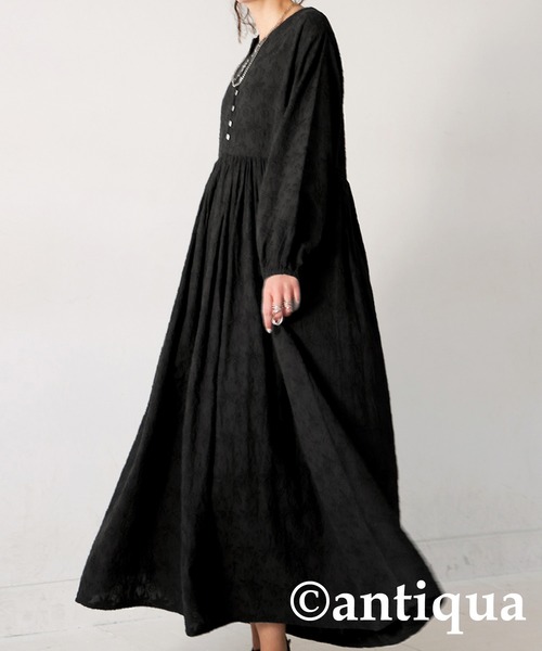 antiqua（アンティカ） ワンピース 刺繍デザインコットンワンピース