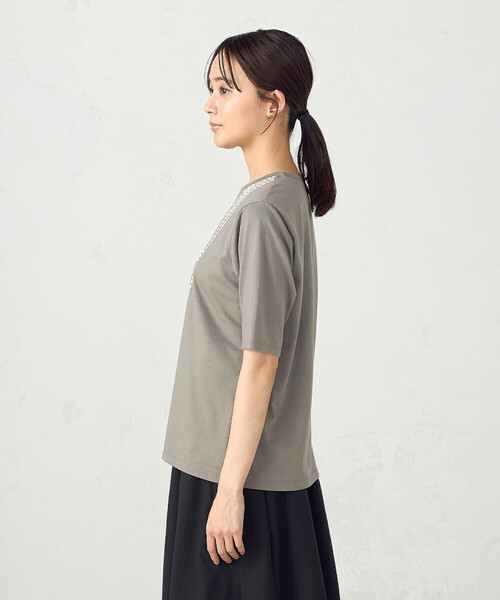 COMME CA ISM（コムサイズム） tシャツ パールネックレスプリント