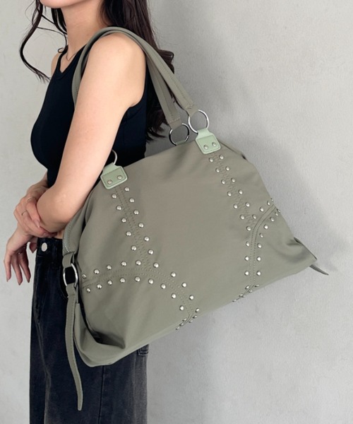 ボストンバッグ スタッズナイロン大容量ボストンバッグ 2WAY