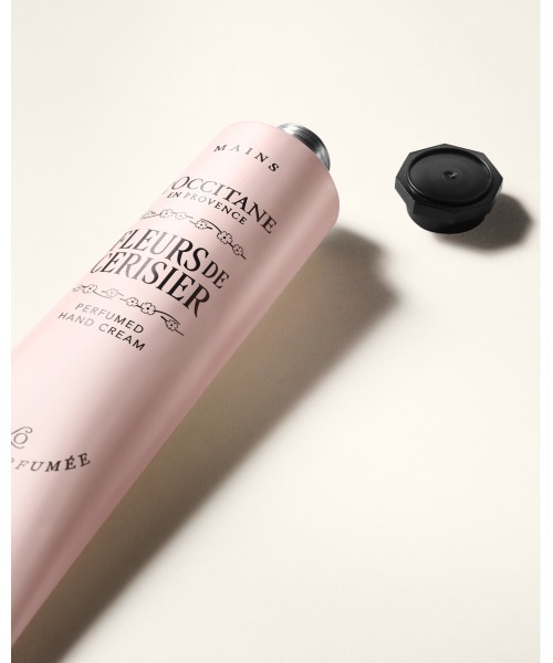 L'OCCITANE（ロクシタン） ハンドクリーム フルールドスリジエサクラ