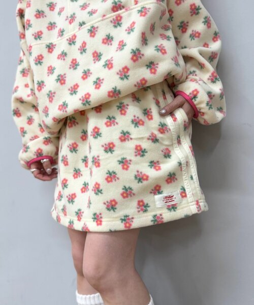 w closet（ダブルクローゼット） スカート 花柄フリースミニスカート