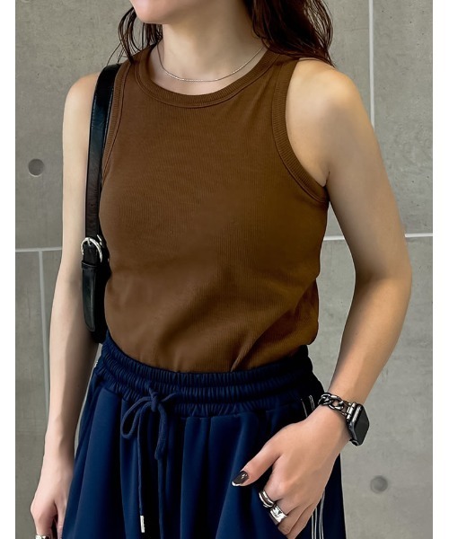 CELINE ストライプ ノースリーブ　タンクトップ LiSA・谷まりあ着用 画像・写真 谷まりあ、美しい腕が際立つ…ノースリーブ姿を披露「まりあ
