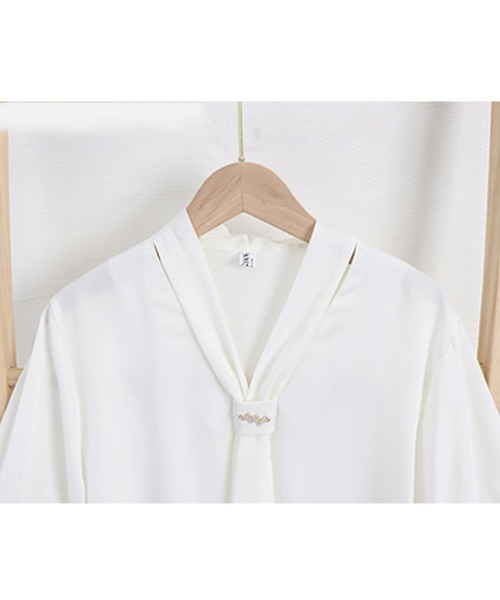 minimaruko☆美品 ボウタイブラウス　ホワイト 式典〜普段着も◎ 前後2Way ふんわりボウタイ ブラウス シワになり