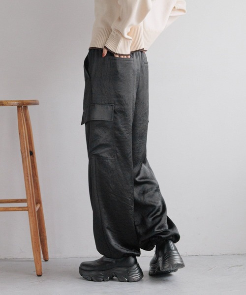 LOWRYS FARM（ローリーズファーム） カーゴパンツ サテンドロスト