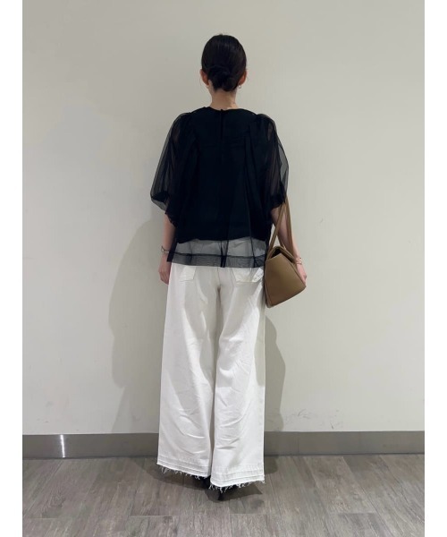 美品୨୧ミラオーウェン ボリュームスリーブチュールレイヤードトップス　24年 Mila Owen tシャツ ボリュームスリーブチュールレイヤード