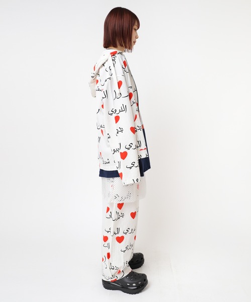 RNA（アールエヌエー） パーカー B2898 アラビアンハートZIP UP