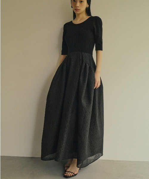 anuans（アニュアンス） ワンピース バックオープンカップイン