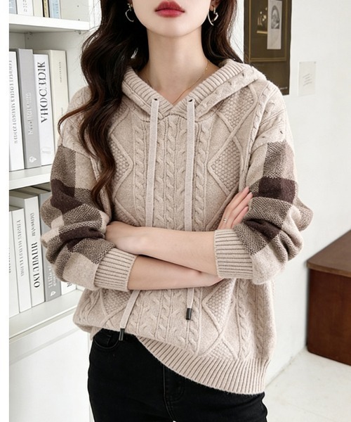 ニット セーター ケーブル編み×ボーダー袖フード付きニットトップス