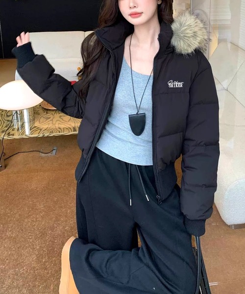 SHEENA（シーナ） ブルゾン アウター ワンポイント刺繍ロゴファー