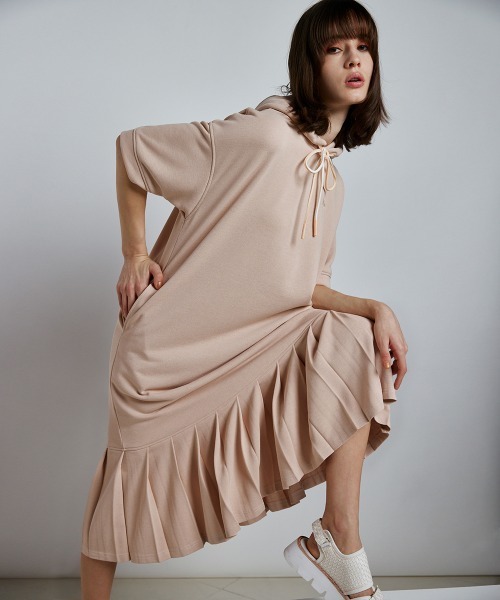 「ESSENTIAL」 半袖ワンピース 38 ピンクベージュ レディース_画像3