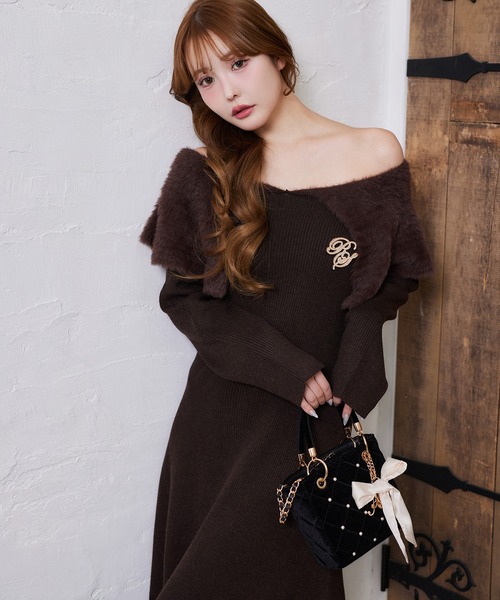 one after another NICE CLAUP ワンピース ブローチ付きニットロング