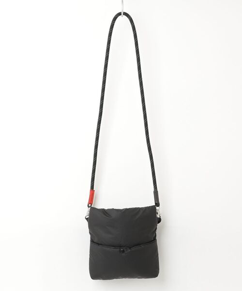 Topologie（トポロジー） 刺繍ショルダーバッグ - ブラック メンズ