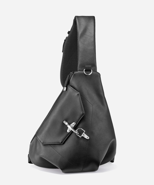 HARE（ハレ） ショルダーバッグ ファイヤーマンバックルスリングBAG