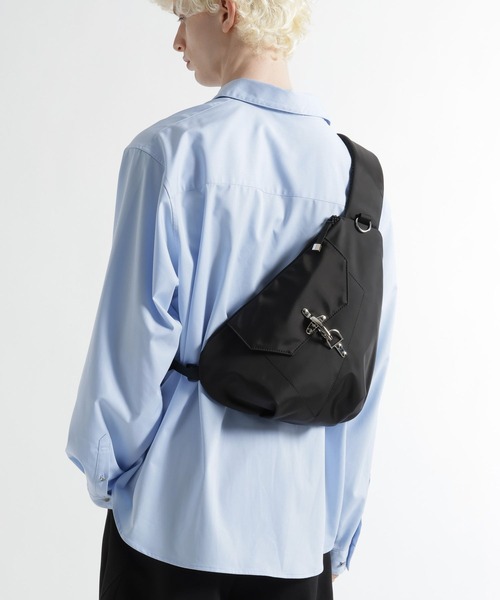 HARE（ハレ） ショルダーバッグ ファイヤーマンバックルスリングBAG 