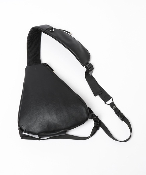 HARE（ハレ） ショルダーバッグ ファイヤーマンバックルスリングBAG 