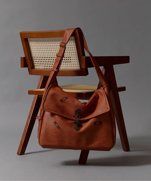 CIVVY. ショルダーバッグ Vintage Satchel Shoulder Bag