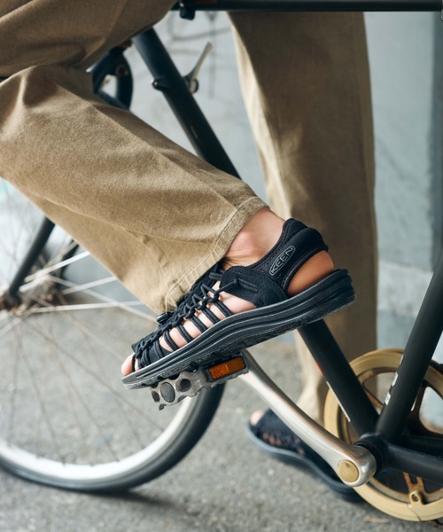KEEN（キーン） サンダル UNEEK II OT / ユニーク ツー オーティー