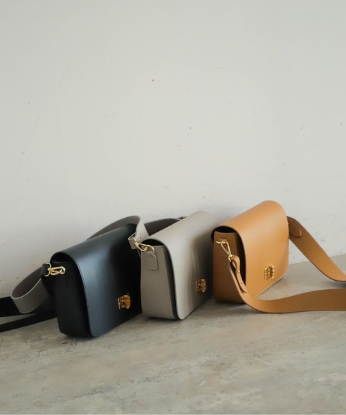 MARCO BIANCHINI（マルコビアンチーニ） ショルダーバッグ バッグ