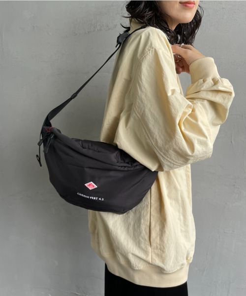 美品 danton ダントン ショルダーバッグ ボディーバッグ　ブラック DANTON - 【美品】 ダントン ショルダーバッグ ボディバッグ