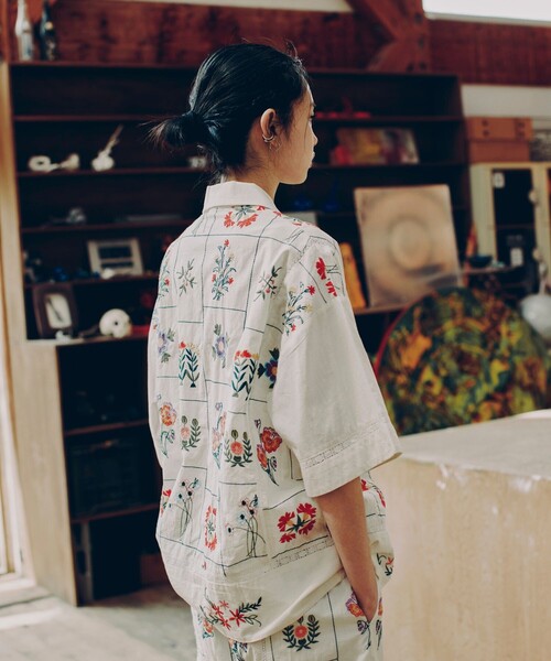 「Freada」 半袖シャツ フリ- オフホワイト レディース_画像3