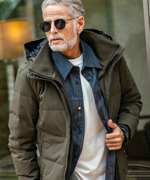 AKM Contemporary（エイケイエムコンテンポラリー） ダウンジャケット