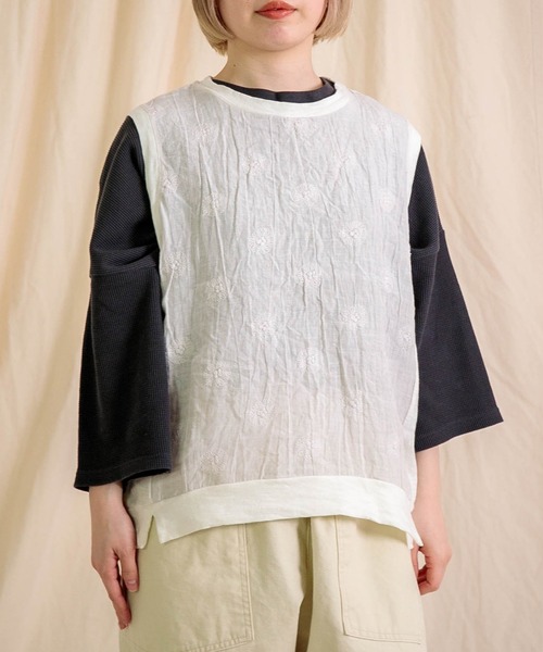 ベスト ジレ 「prit」 綿麻ムラ糸天竺×リネンガーベラ刺繍 切替プルオーバーベスト レディース